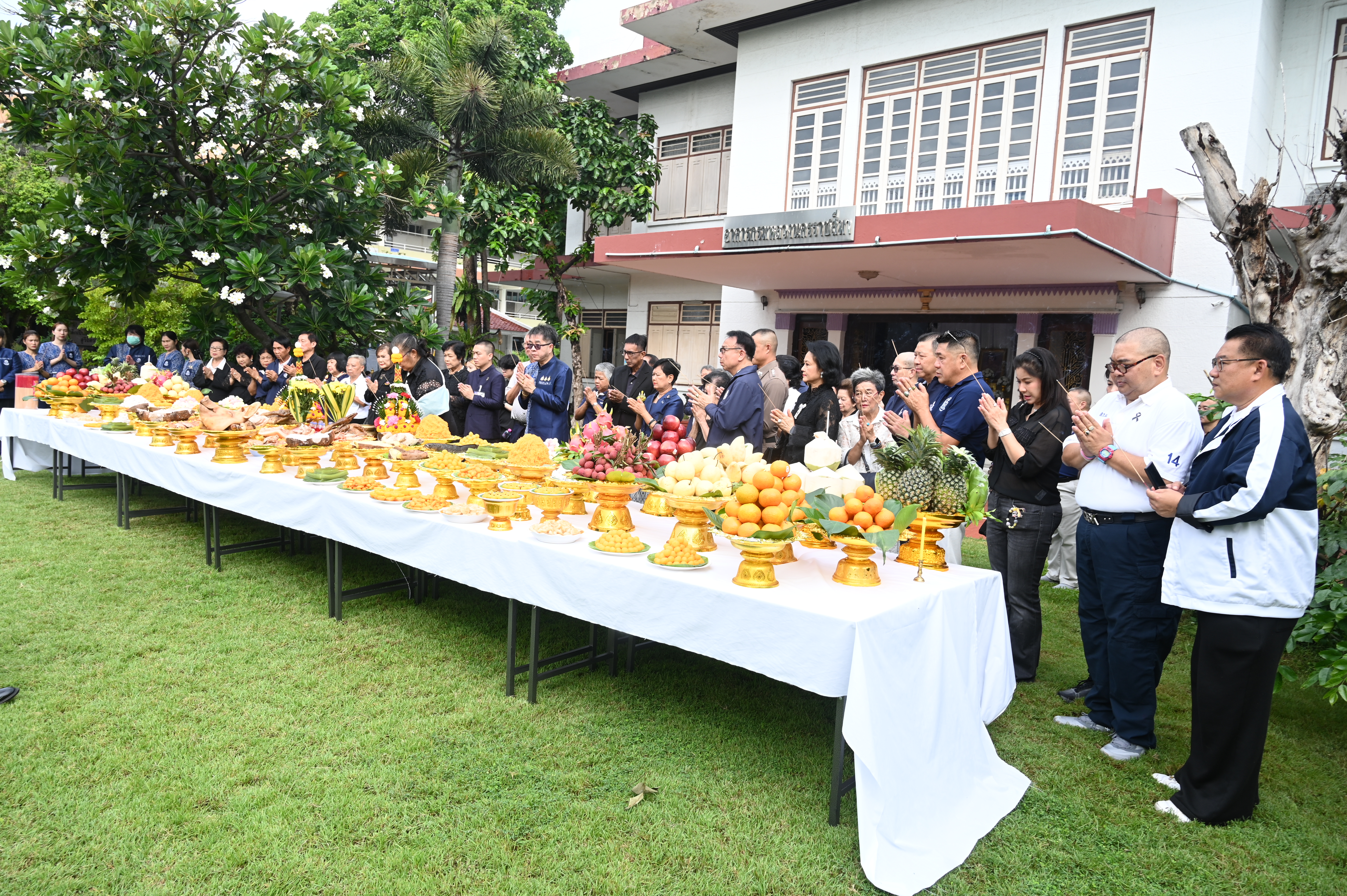 งานพิธีบวงสรวงวันคล้ายวันสถาปนาสถานศึกษา