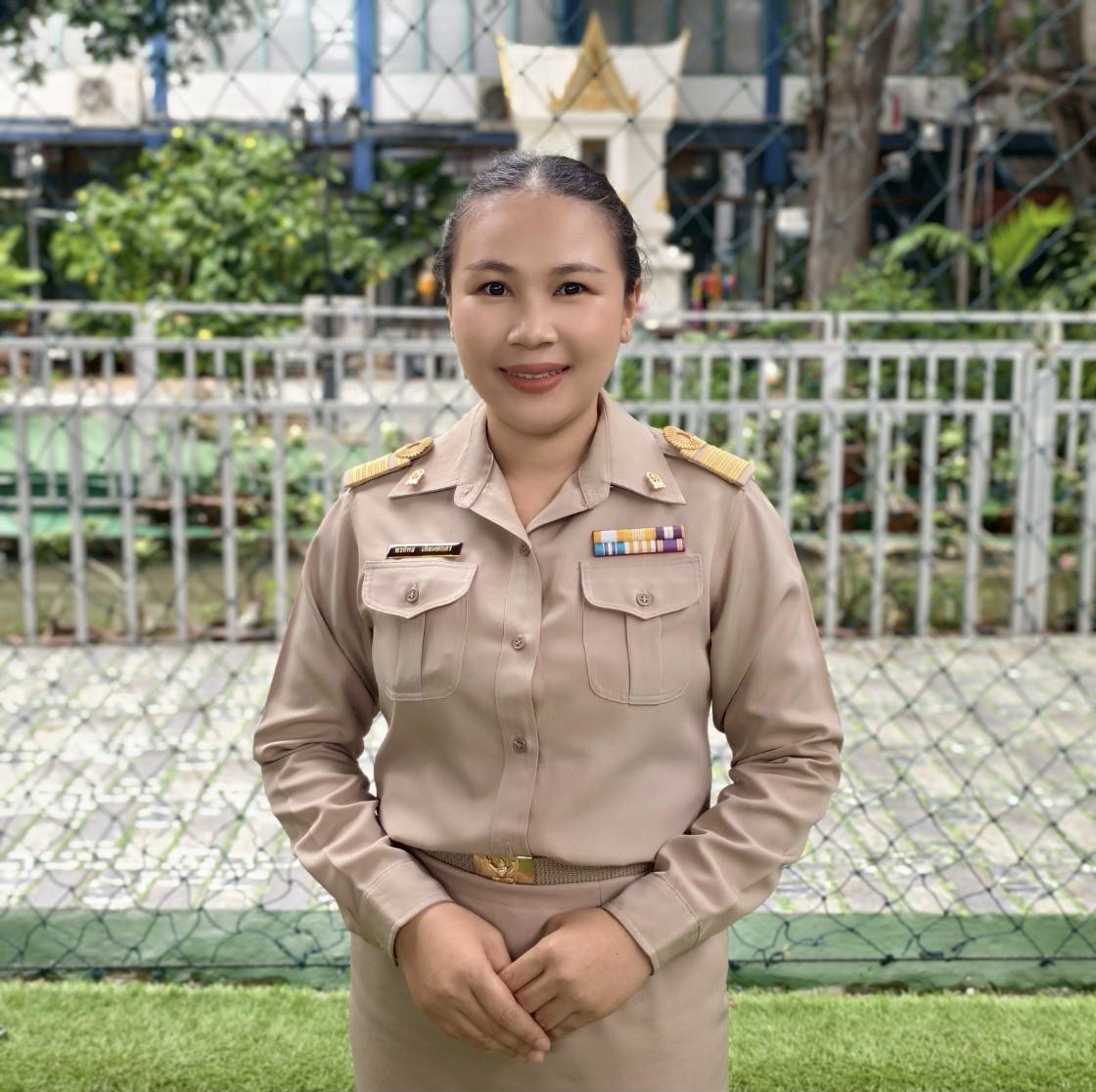 นางสาวพรทิพย์ ไชยชนะ