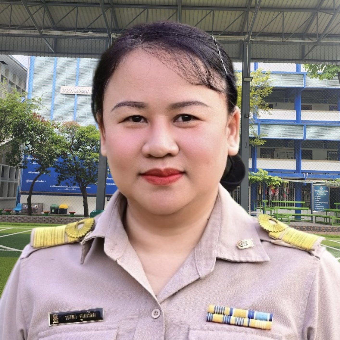 นางสาววราพร ศูนย์รัมย์