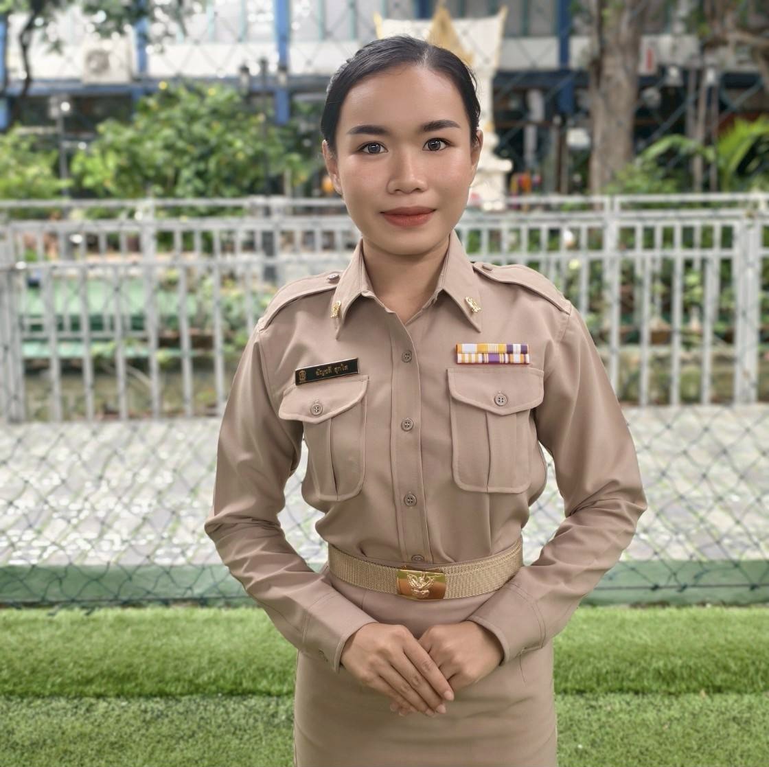 นางสาวนภาพร อินคะเน